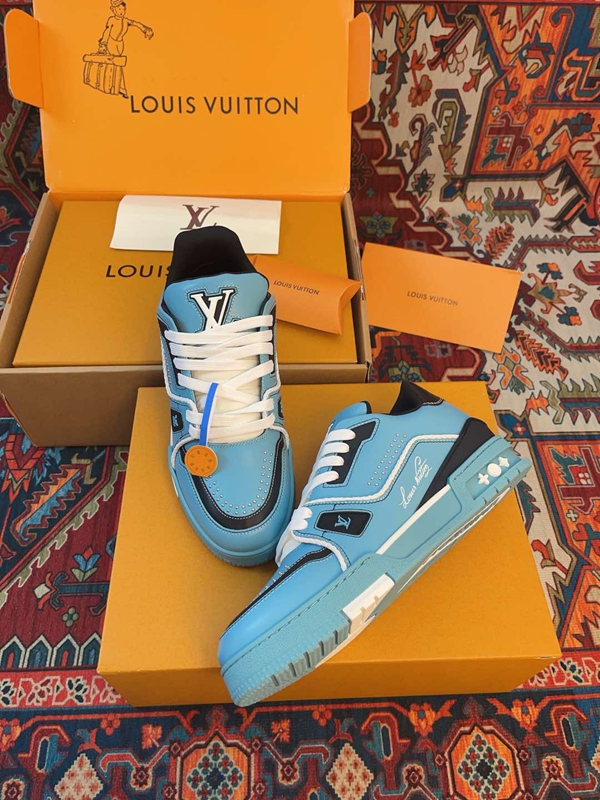 ルイヴィトン靴側面デザイン